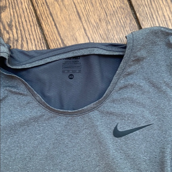 Nike Pro Dri-Fit worm a couple times - Picture 2 of 3